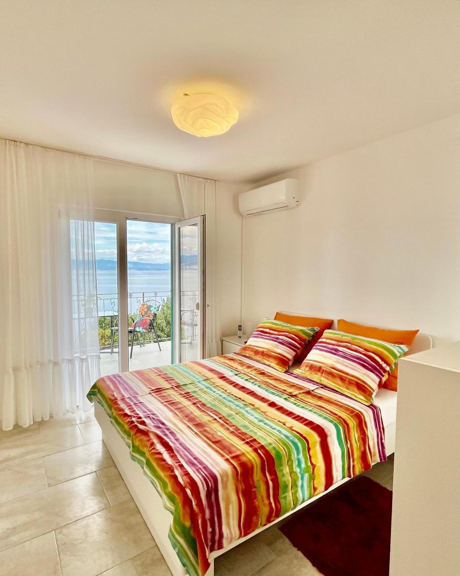 Apartments By The Sea Medveja, Opatija - 7720 Lovran Ngoại thất bức ảnh