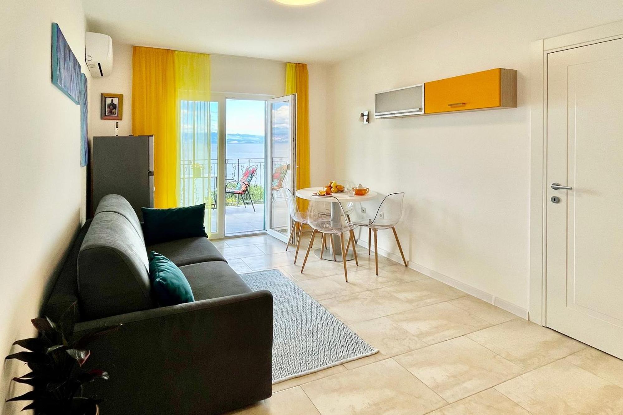 Apartments By The Sea Medveja, Opatija - 7720 Lovran Ngoại thất bức ảnh