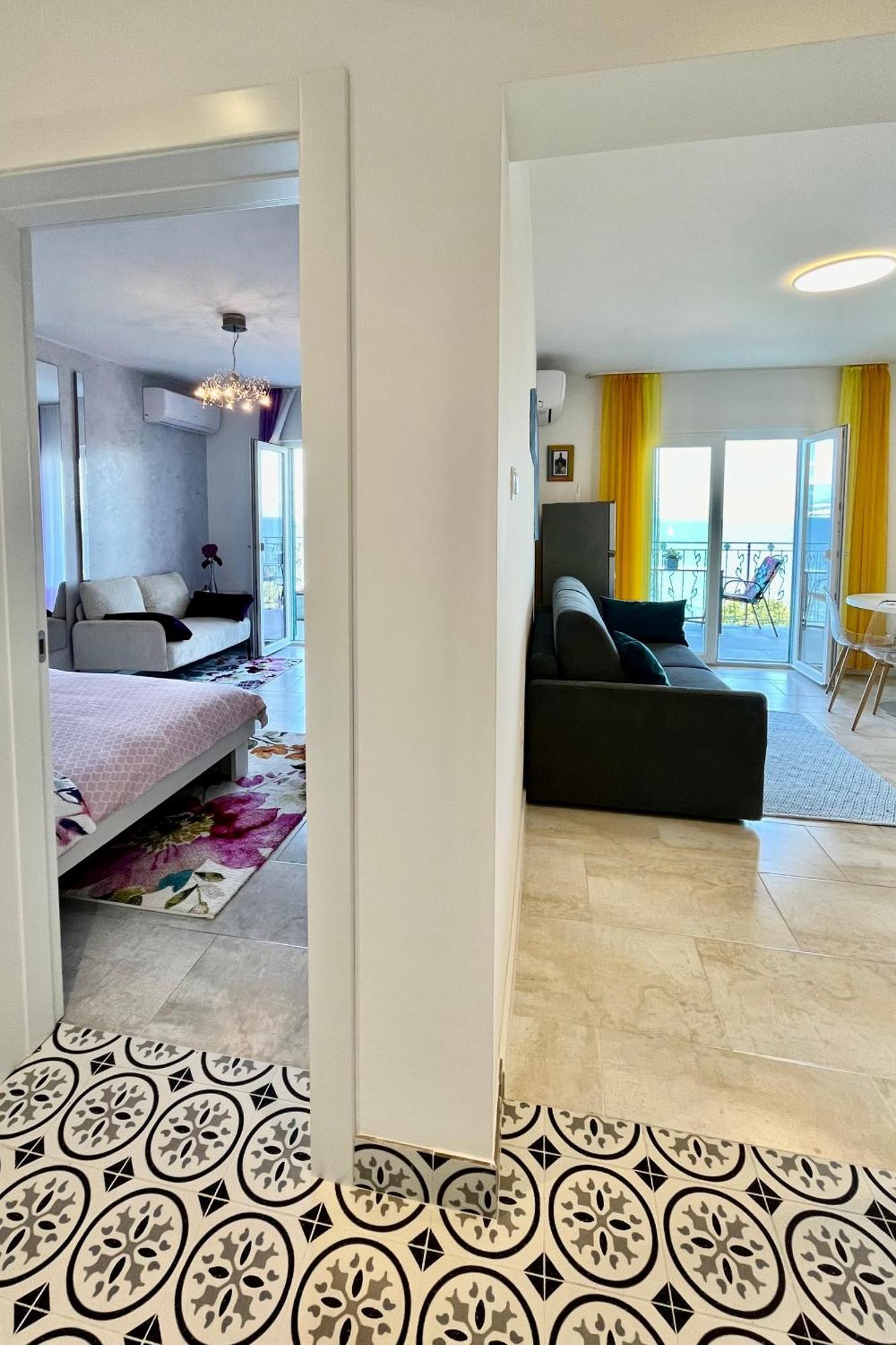 Apartments By The Sea Medveja, Opatija - 7720 Lovran Ngoại thất bức ảnh