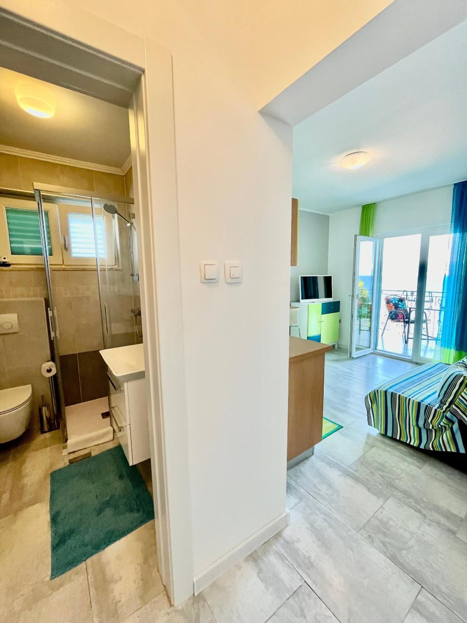 Apartments By The Sea Medveja, Opatija - 7720 Lovran Ngoại thất bức ảnh